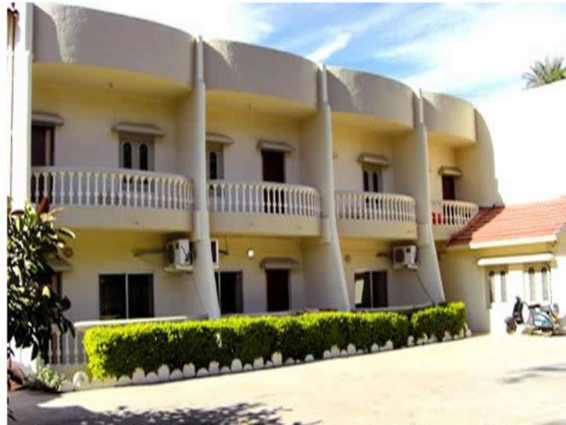 Hotel Savera Palace Mount Abu Exterior foto