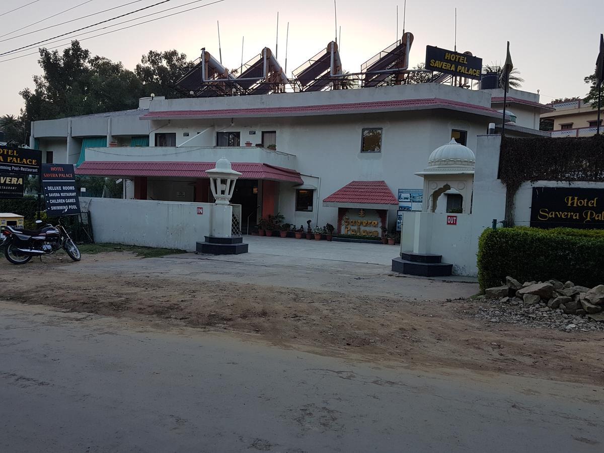 Hotel Savera Palace Mount Abu Exterior foto