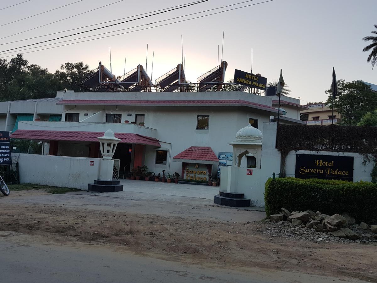 Hotel Savera Palace Mount Abu Exterior foto